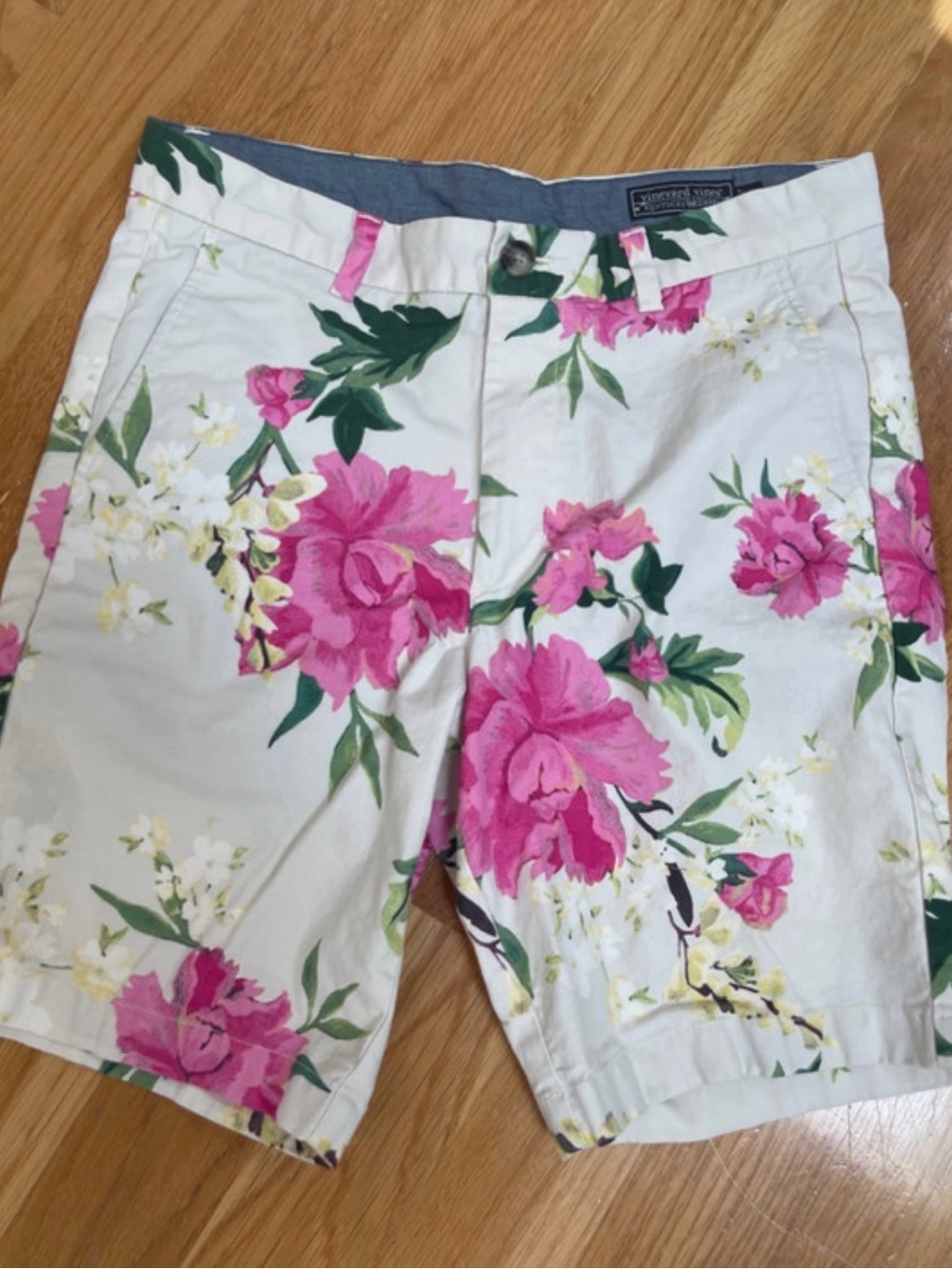 Vineyard Vines Kentucky Derby White Floral Pink Print Cotton Shorts